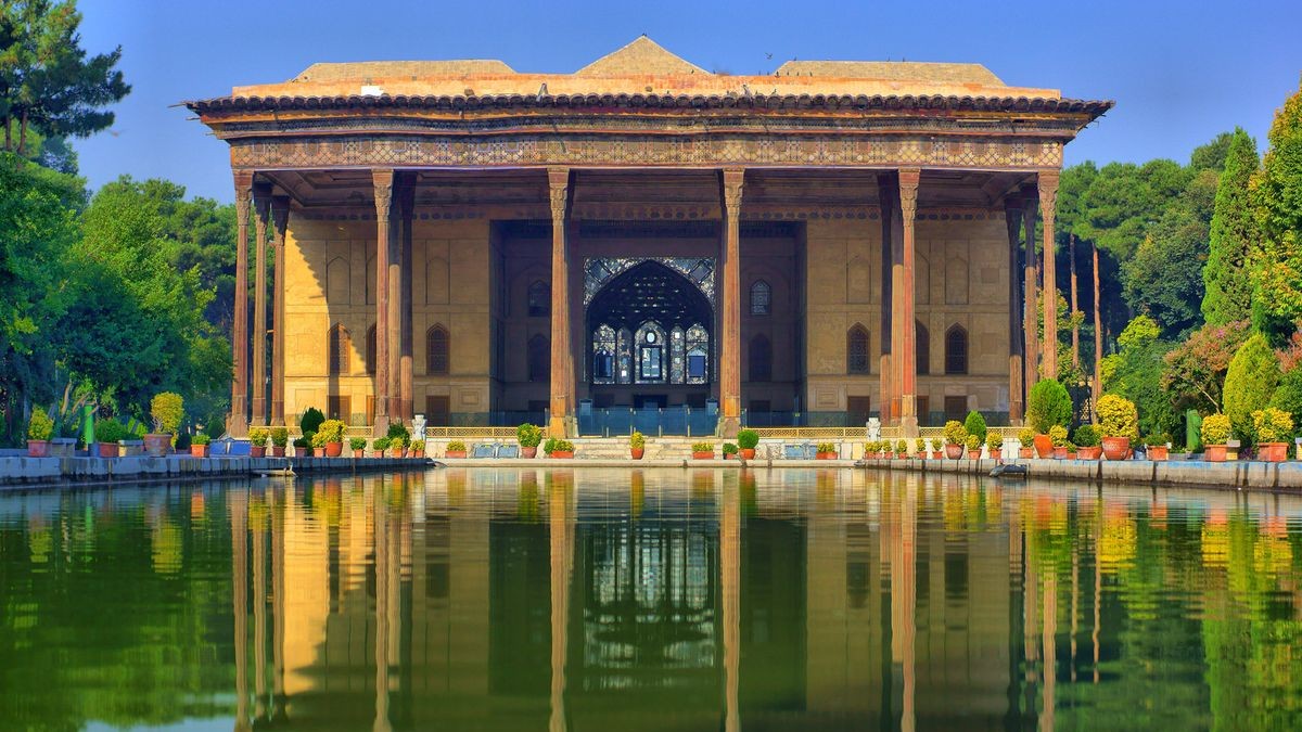 Chehel Sotoun Palace